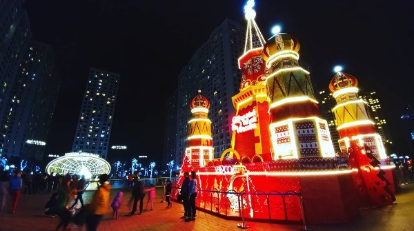 Đi chơi Noel ở Times City, Hà Nội