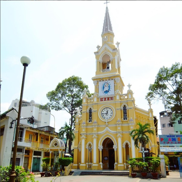 Đi chơi Noel ở nhà thờ Cha Tam Sài Gòn