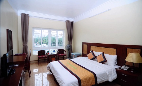 Phòng 1 giường trong khách sạn Thảo Nguyên Mộc Châu